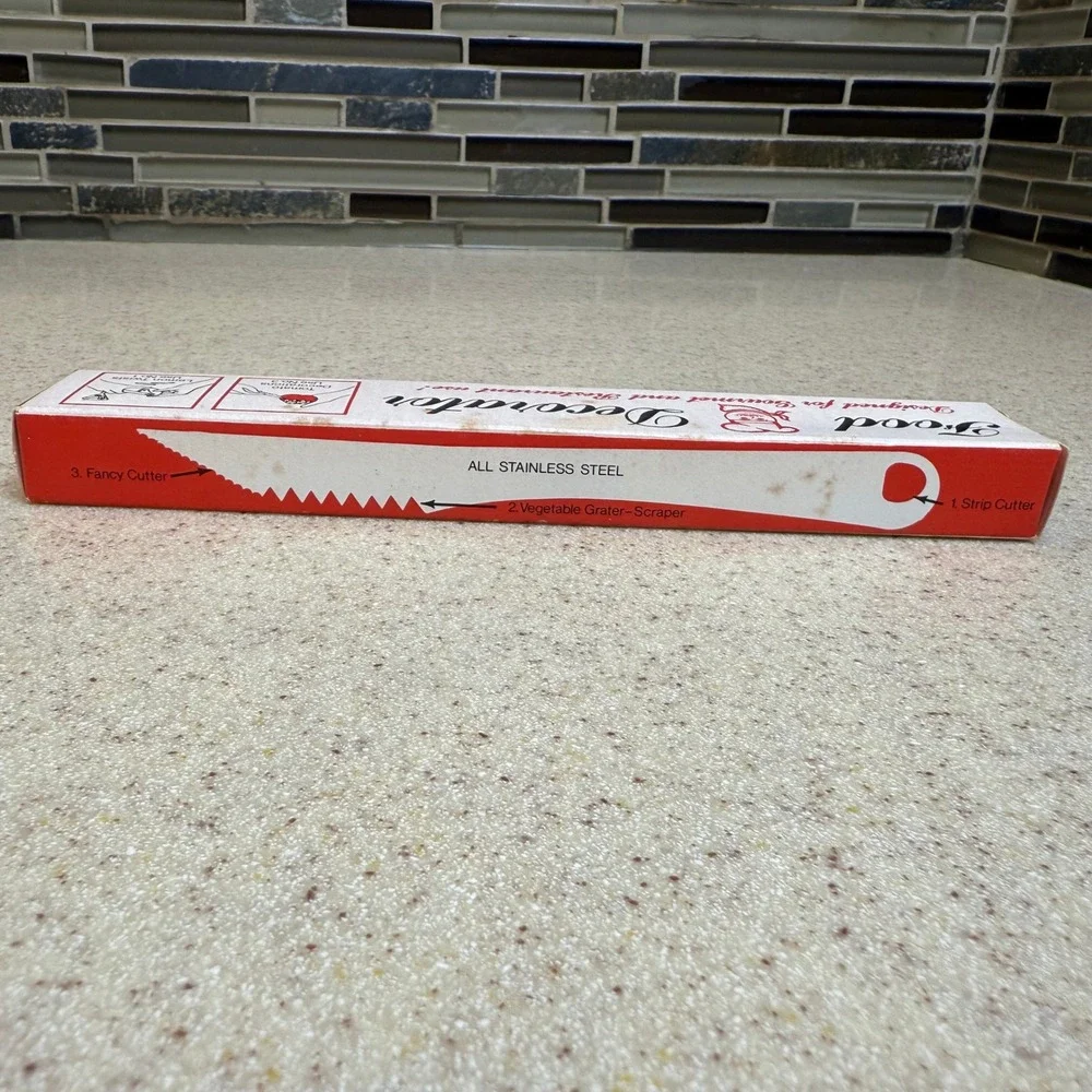 Vintage Quikut Food Decorator Stainless Steel Garnish‎ Tool USA with Box